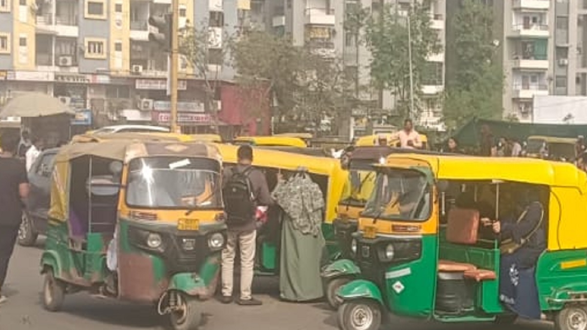 The torture of rickshaw pullers