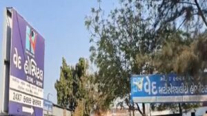 Hospital in a leafy shed in Mehmadabad