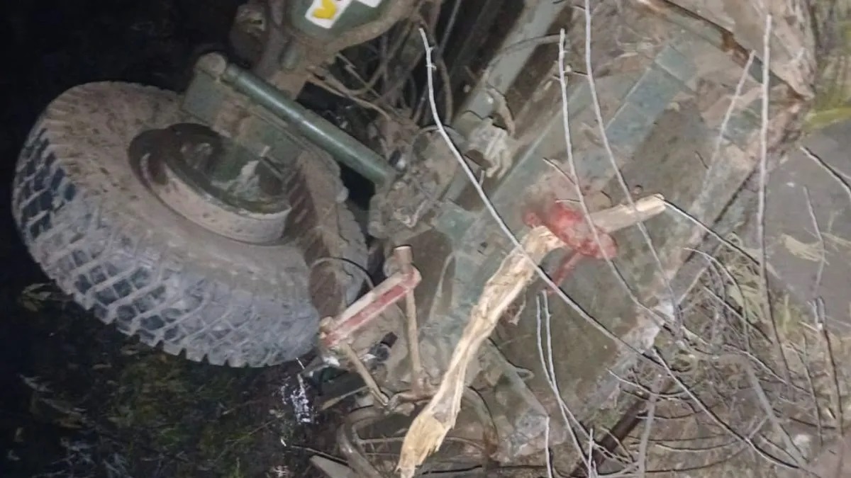 Five soldiers die after army vehicle falls into valley