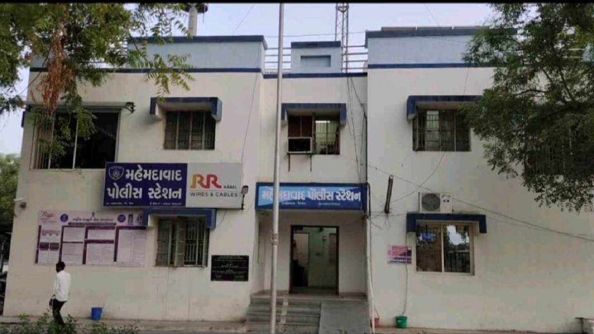 Mehmadabad Foreign Liquor Raid: