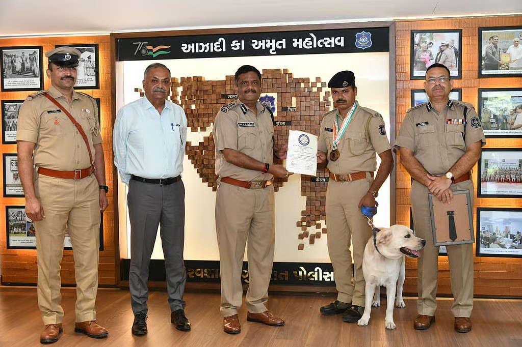 Gujarat Police Dog Check Gold Medal