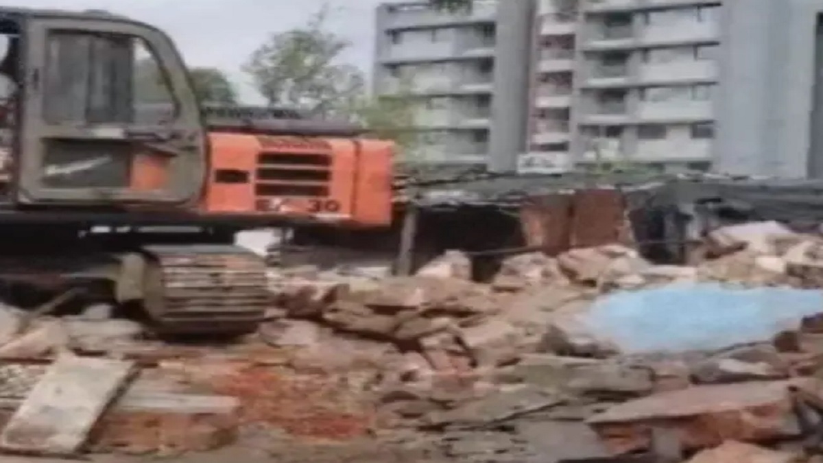 Isanpur Demolition Drive