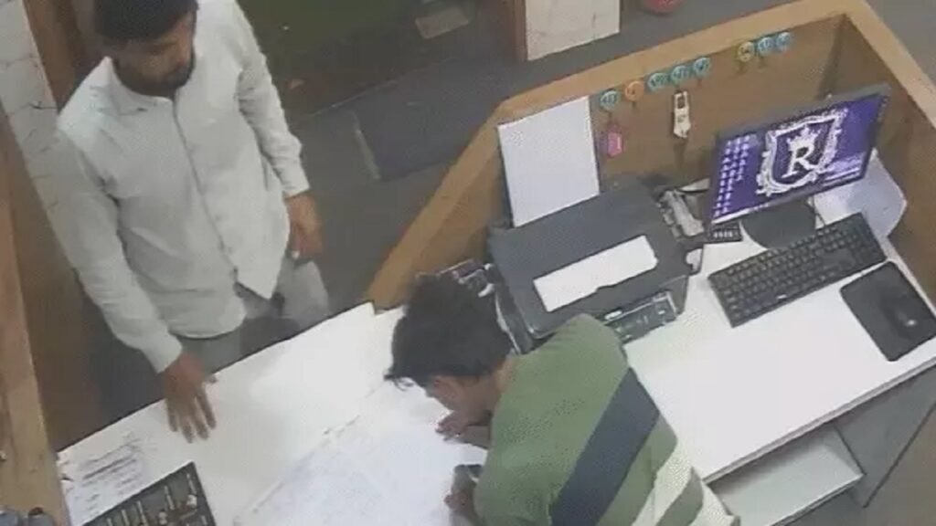 Dindoli Hotel Youth Death 